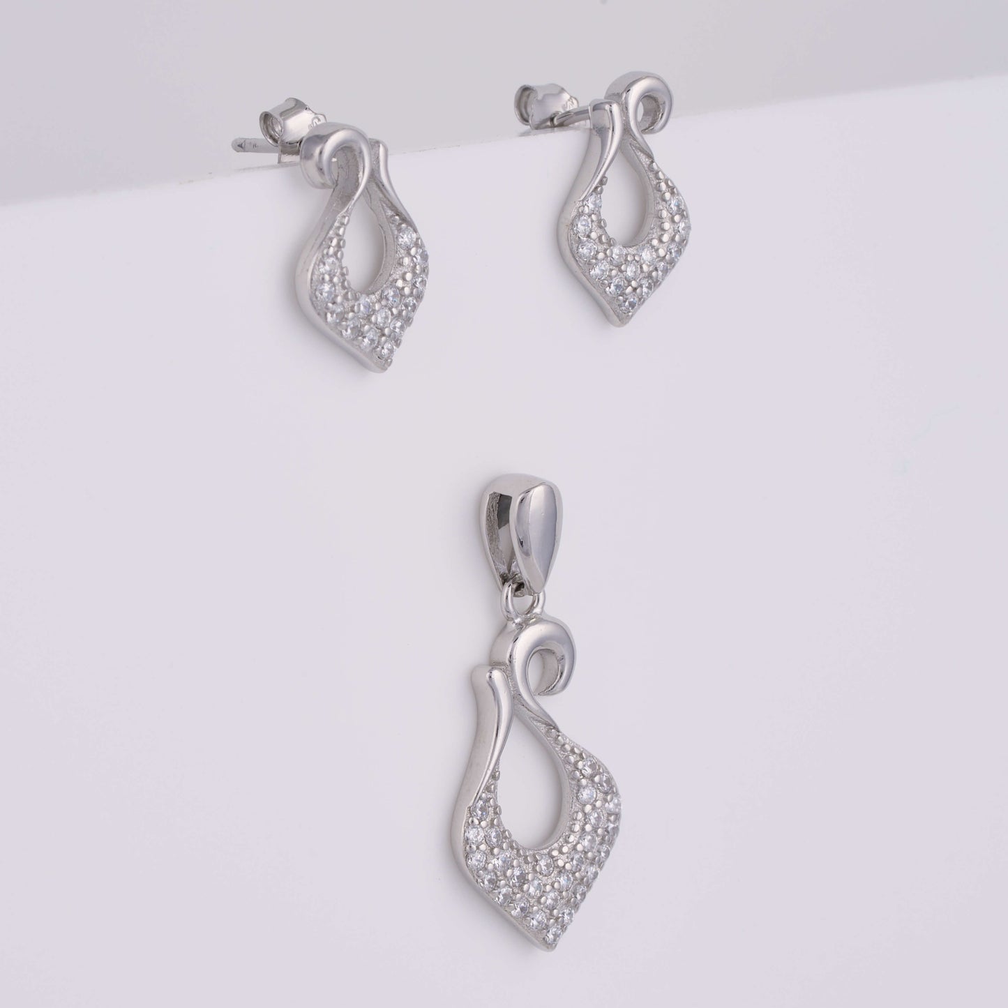 925 Silver Diamond Pendant Set with earrings