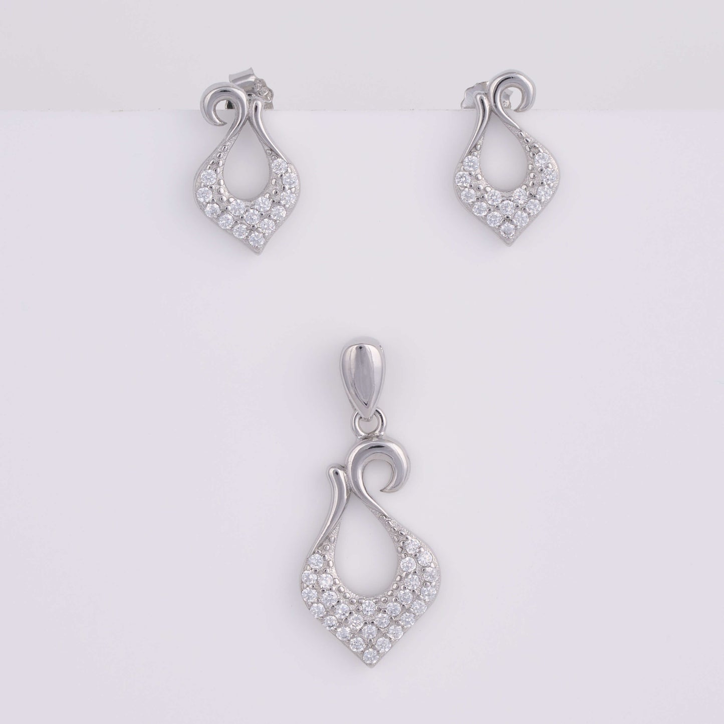 925 Silver Diamond Pendant Set with earrings