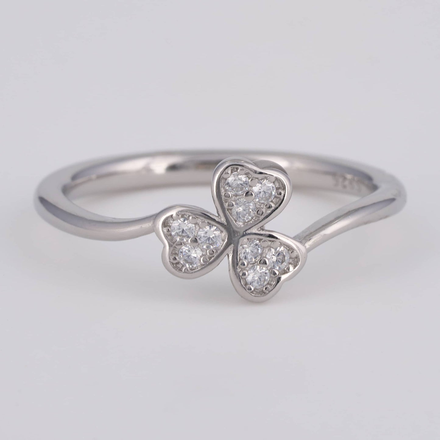 925 Silver Diamond ring with heart shape